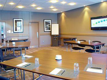 Hotel Village Chester St David's 4*