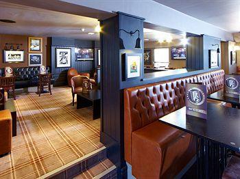 Village Chester St David's Hotel 4*