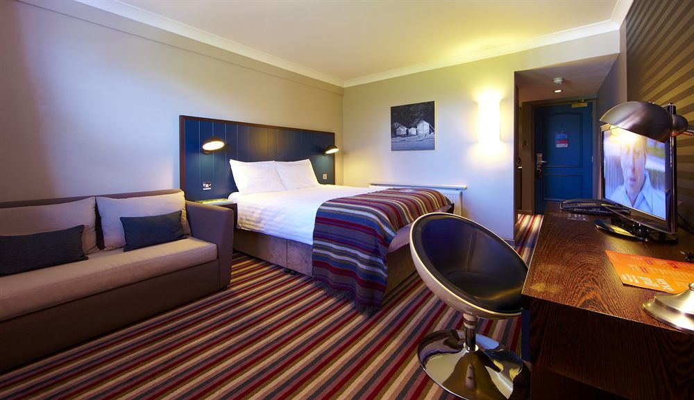 Hotel Village Chester St David's 4*