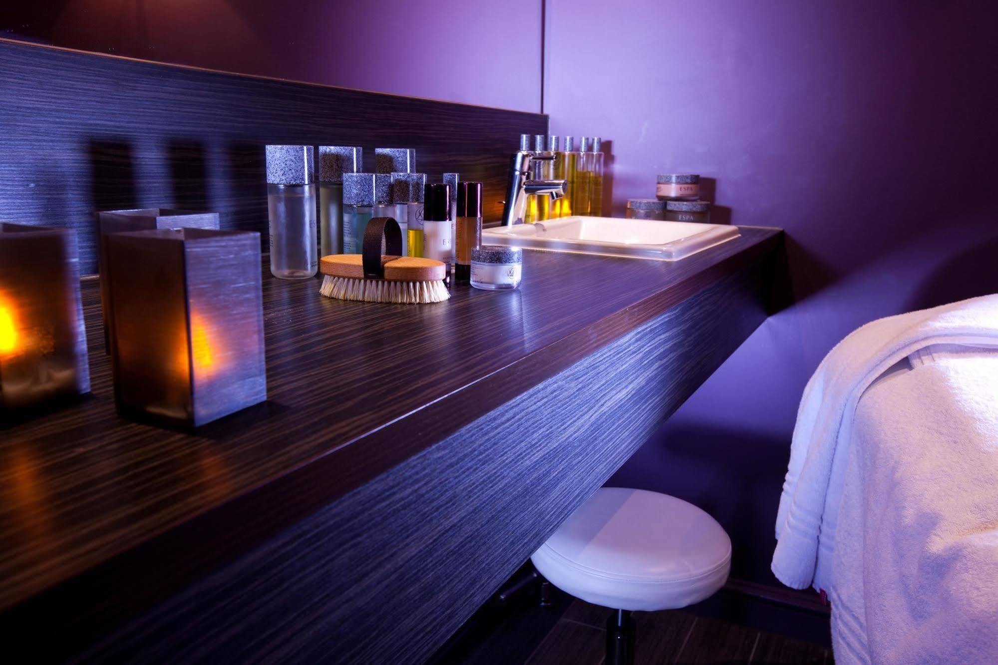 Hotel Village Chester St David's 4*