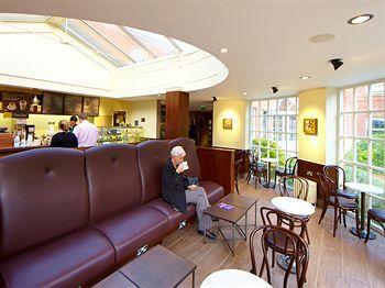 Village Chester St David's Hotel Ewloe