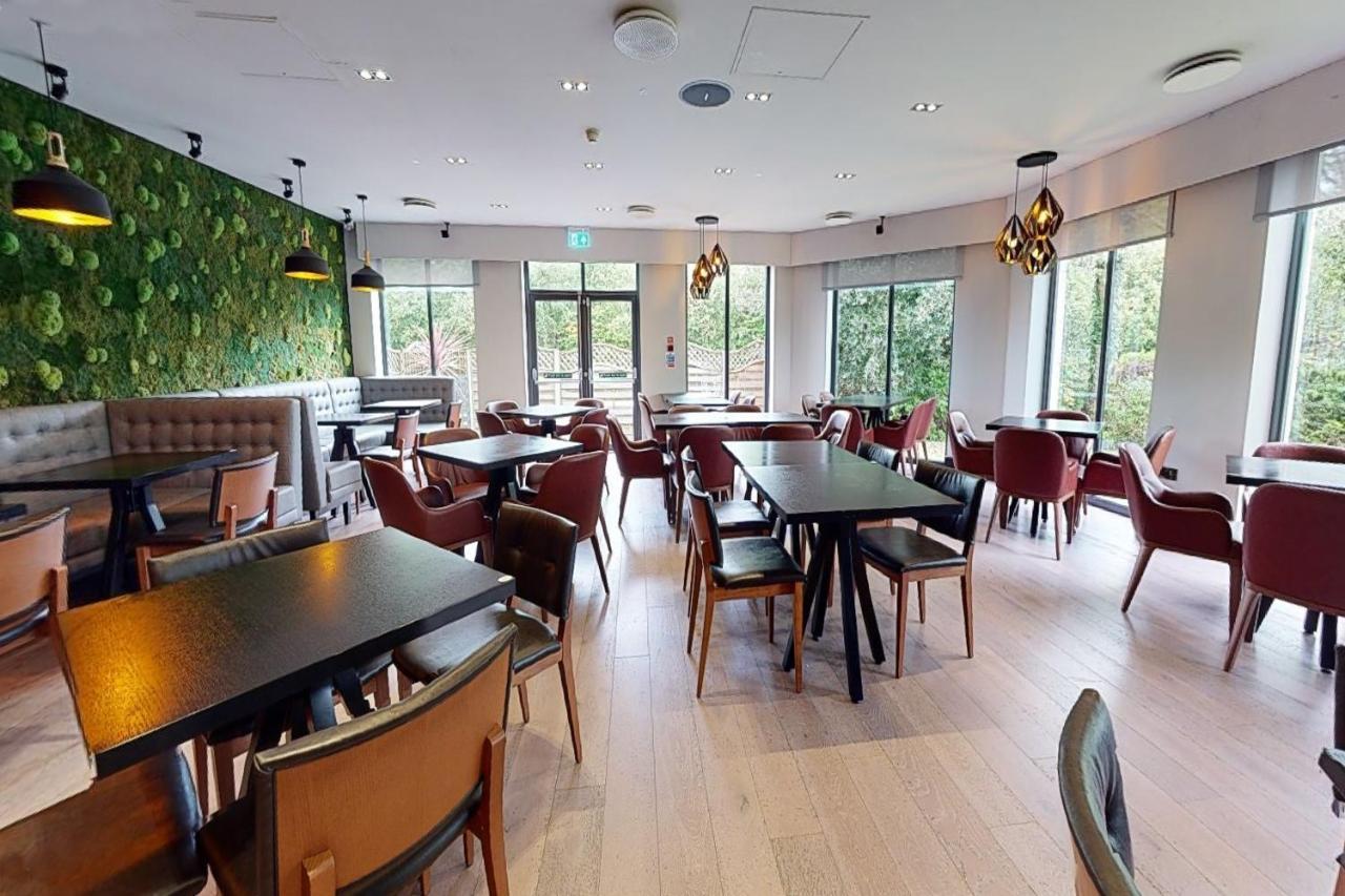 Hotel Village Chester St David's Ewloe