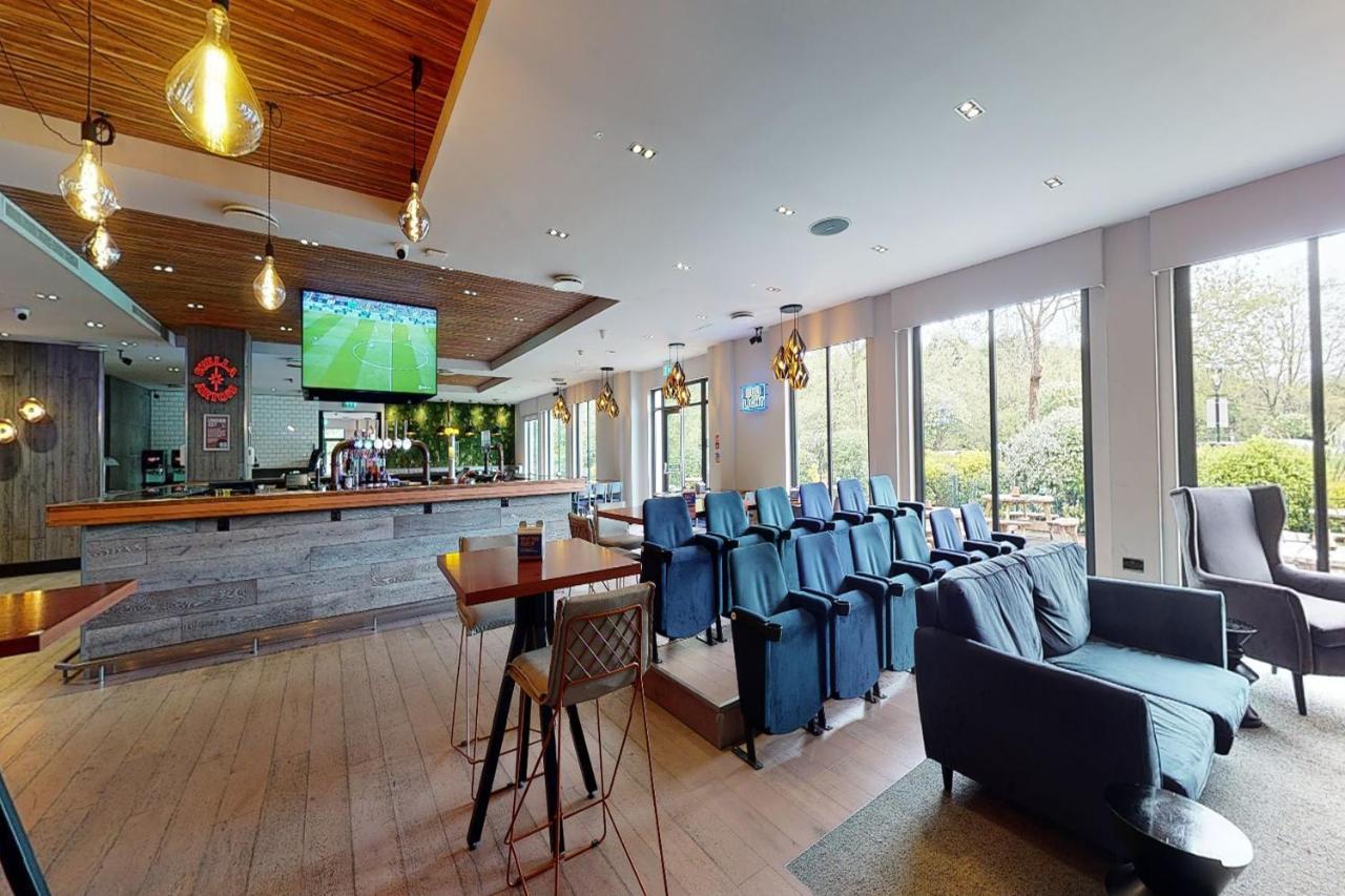 Village Chester St David's Hotel 4*