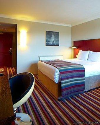 Village Chester St David's 4* Ewloe